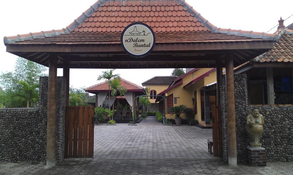 Hotel Ndalem Bantul à Yogyakarta Extérieur photo